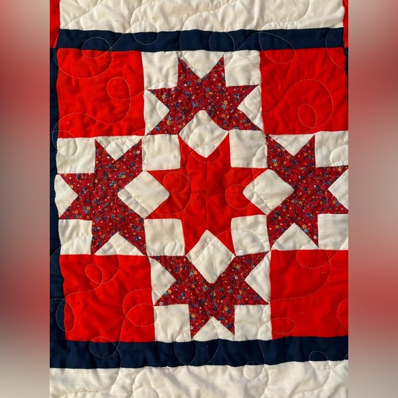 Handmade patchwork quilt - Picture 3 of 6